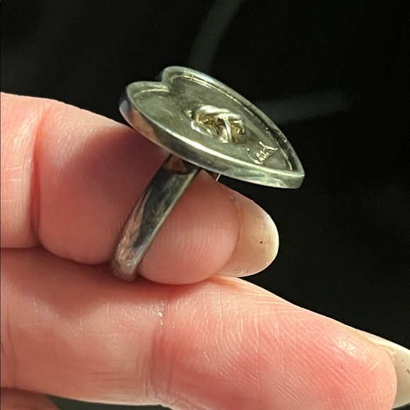Vintage COACH Sterling Heart “Button” Ring - Picture 5 of 13